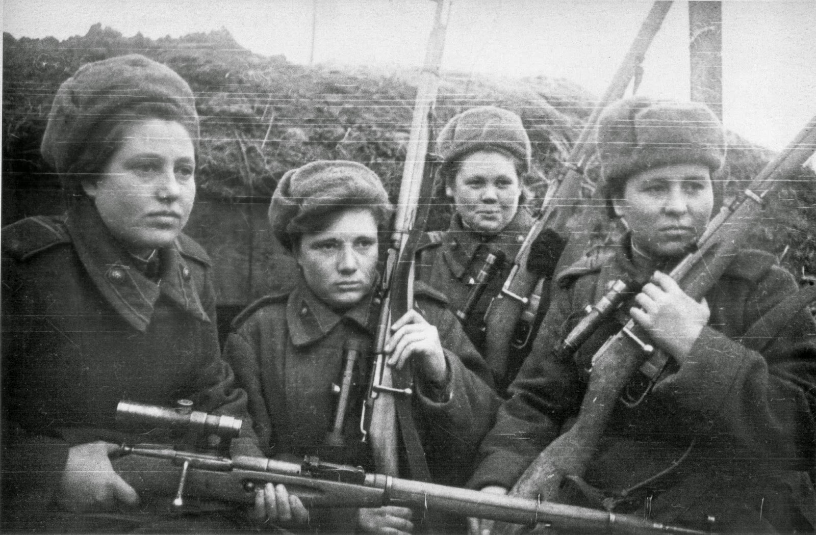 el papel que desempeno la mujer en la revolucion rusa